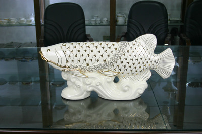 批發吉慶家居 金龍魚擺件為何成為2016年日用品市場新寵？